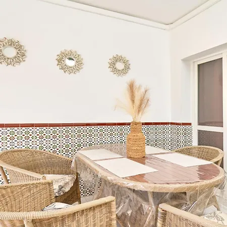 Vivienda Junto A Plaza España Nerja